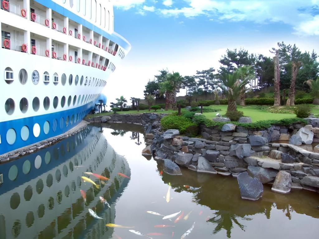 Sun Cruise Resort And Yacht Kosong-dong 外观 照片